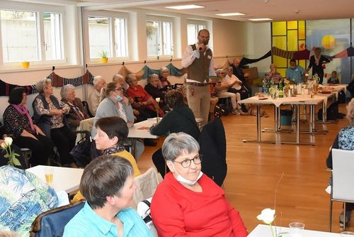 Präsentation Des Längsten Schals Von Oberhelfenschwil - Liebenau ...